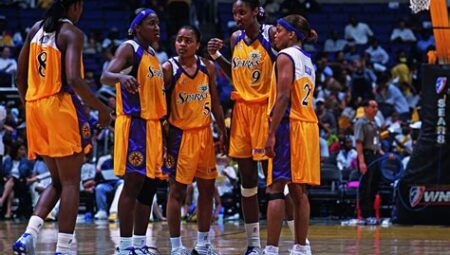 WNBA’de Los Angeles Sparks’ın Tecrübeli Oyuncuları